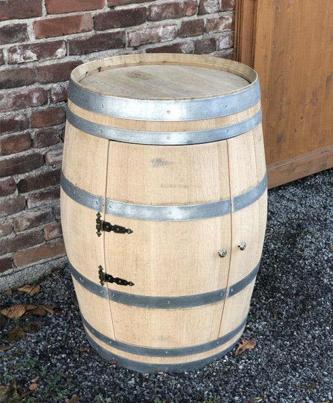 Weinfass Bar mit großen Türen, Flaschenhalter und Einlegeboden, 225L Weinfass