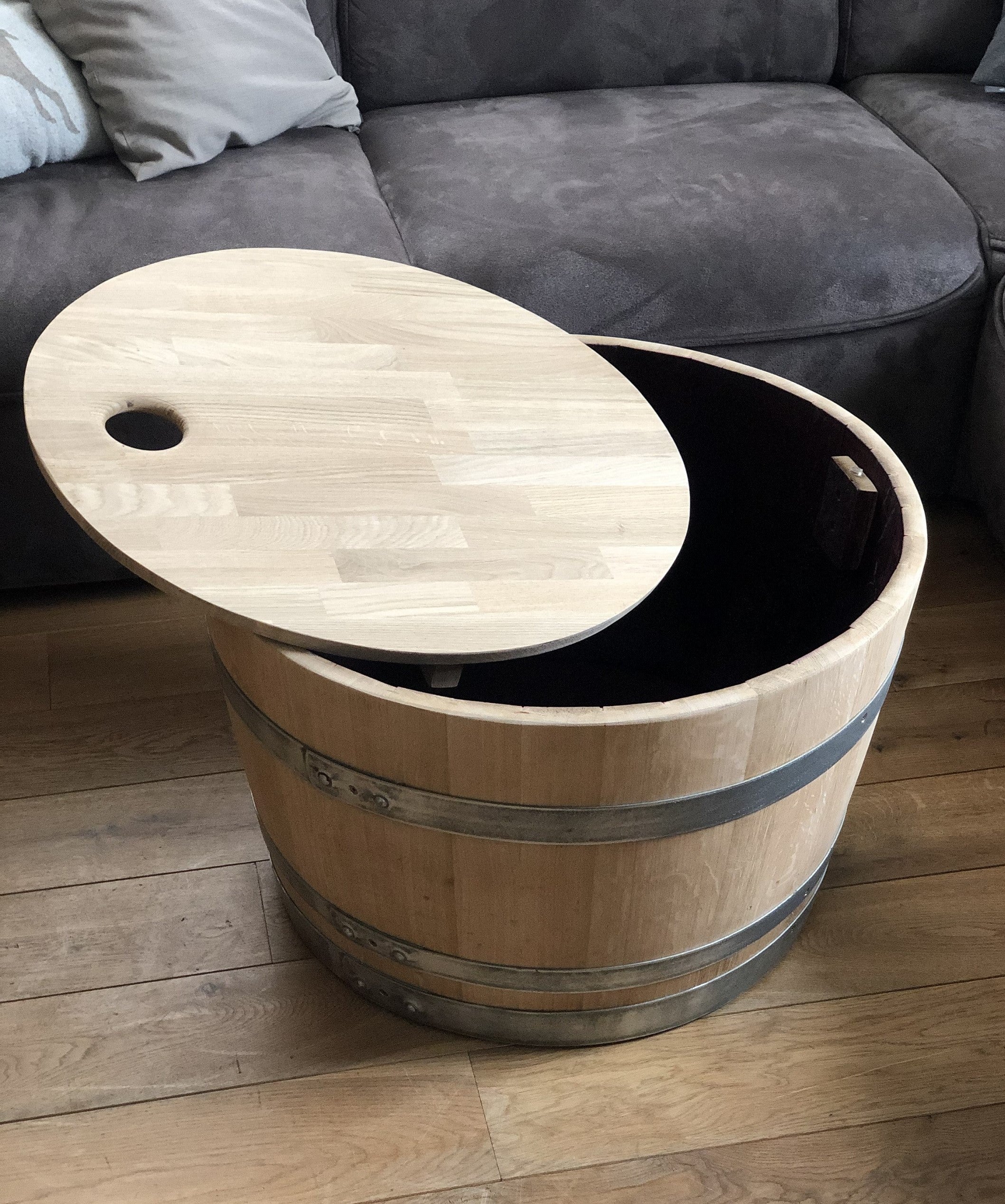 Weinfass Couchtisch mit Holzdeckel natur