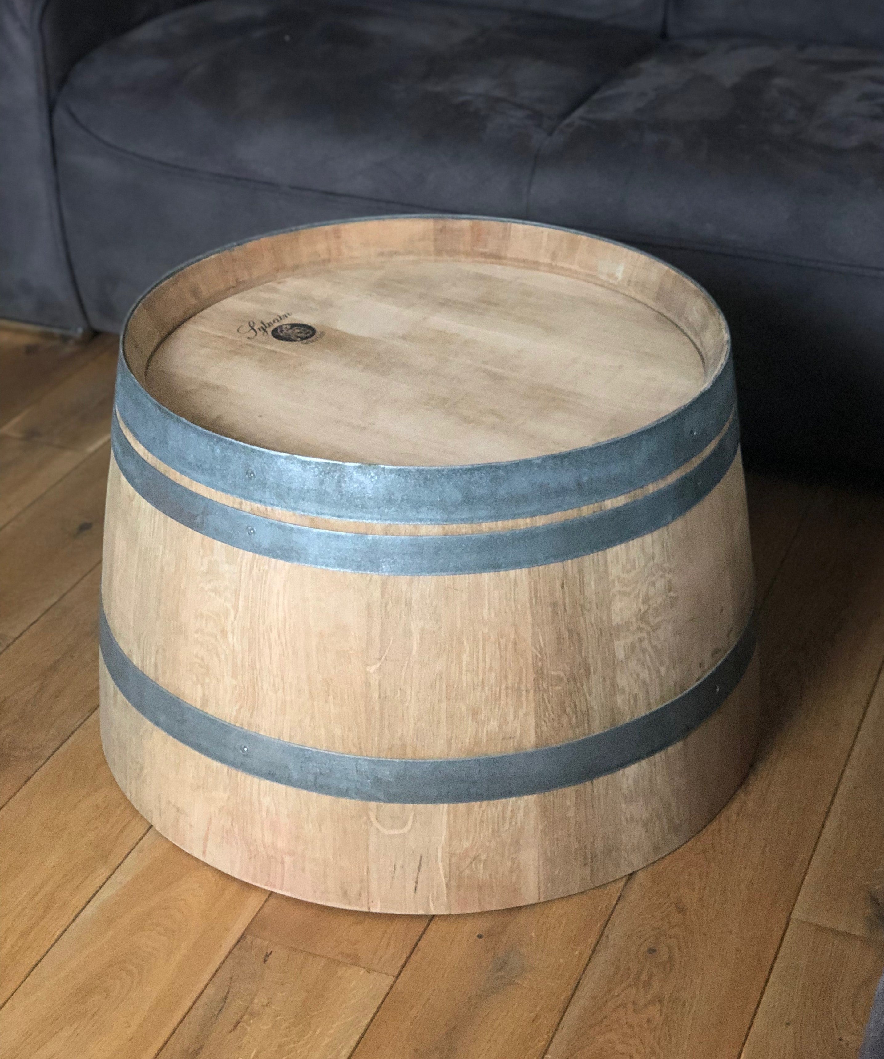 Weinfass Couchtisch natur mit Branding
