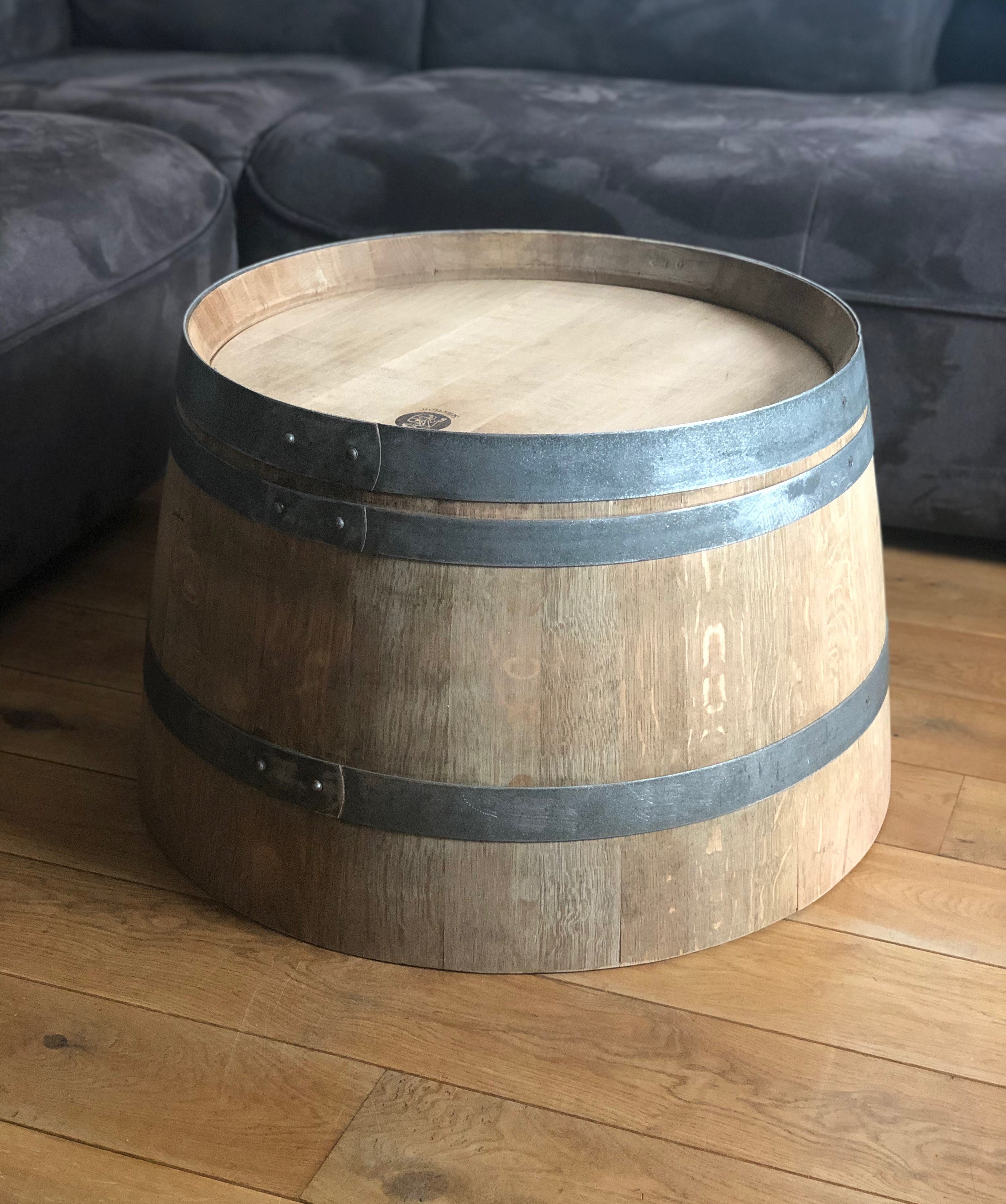 Weinfass Couchtisch natur mit Branding