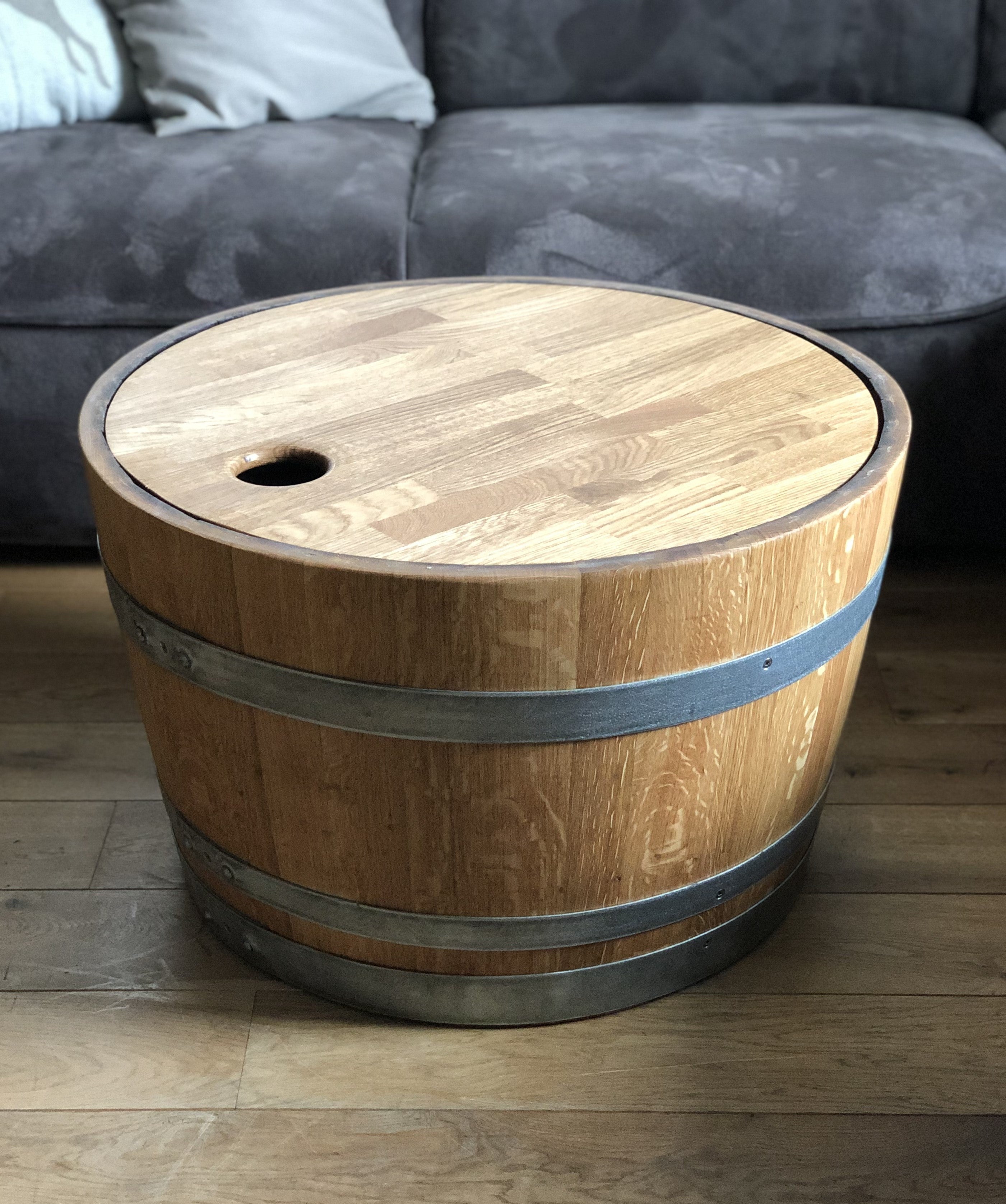 Weinfass Couchtisch mit Holzdeckel geölt