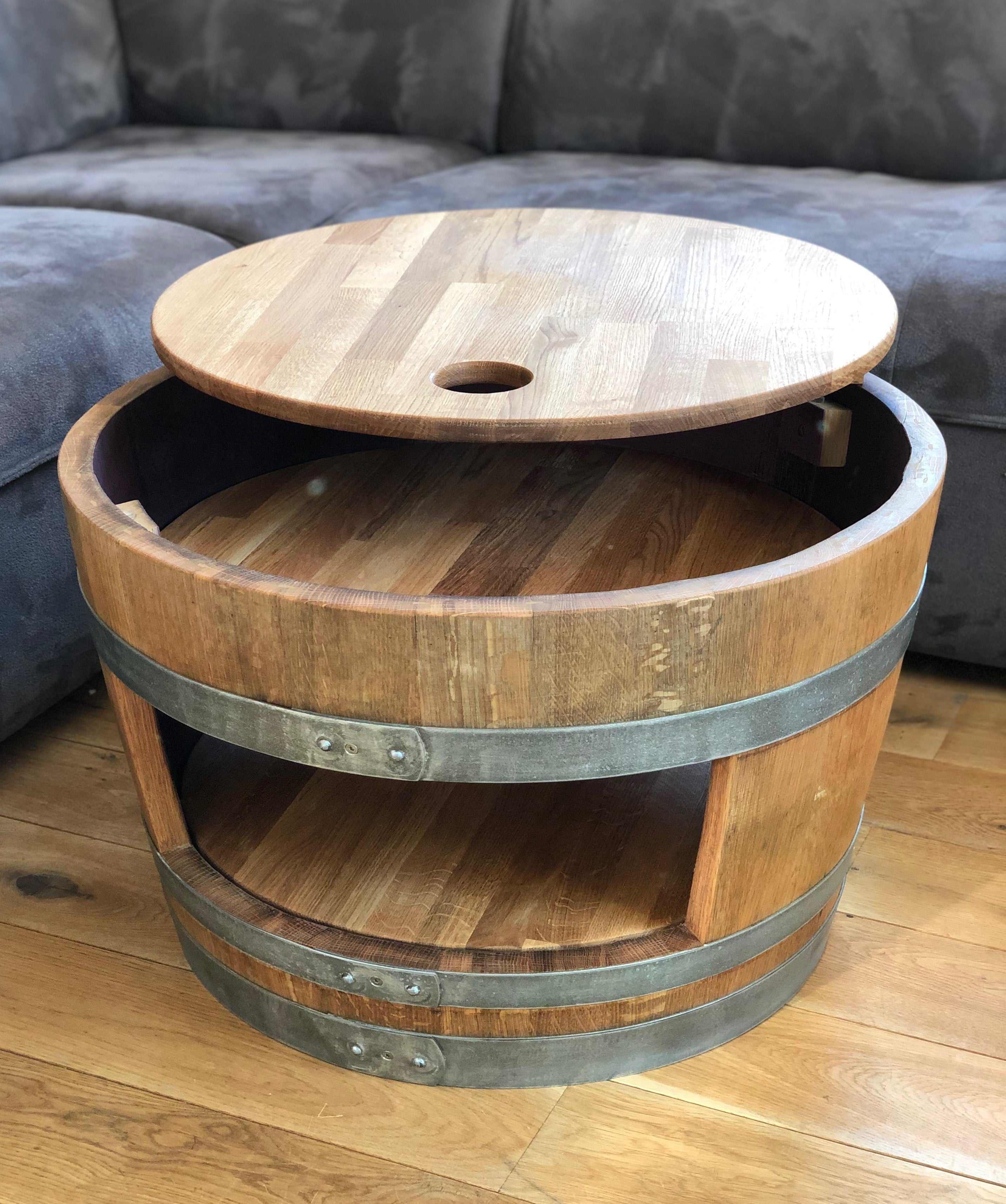 Weinfass Couchtisch mit Holzdeckel und Einlegeboden geölt