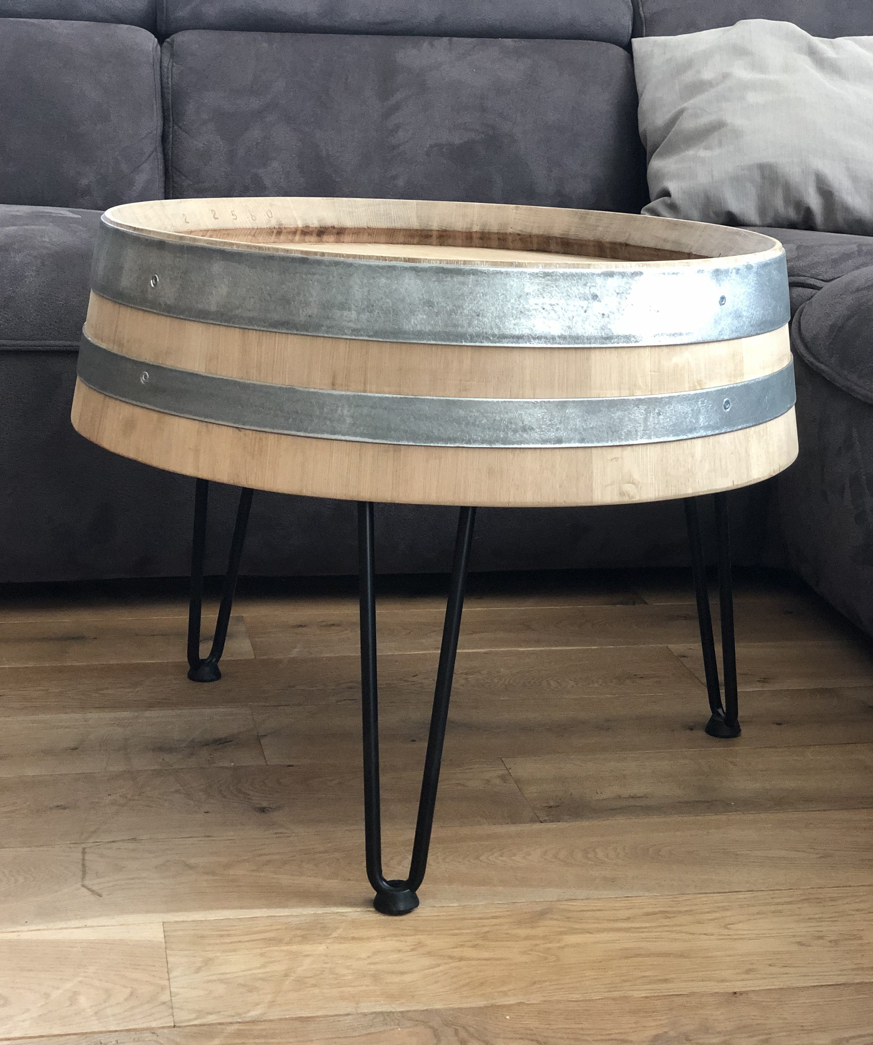 Weinfass Couchtisch Dreibein natur