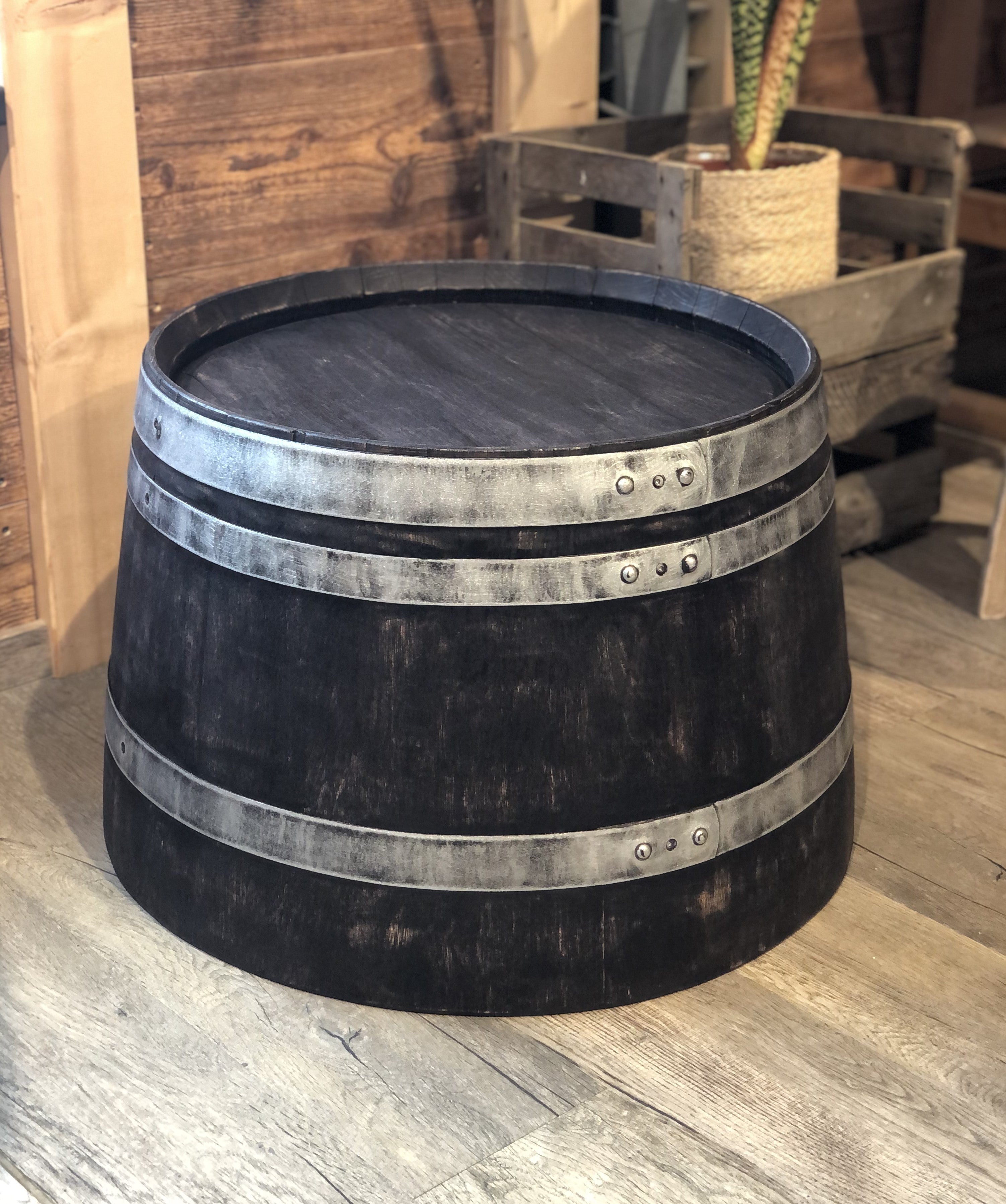 Weinfass Couchtisch Shabby Black - halbes Weinfass