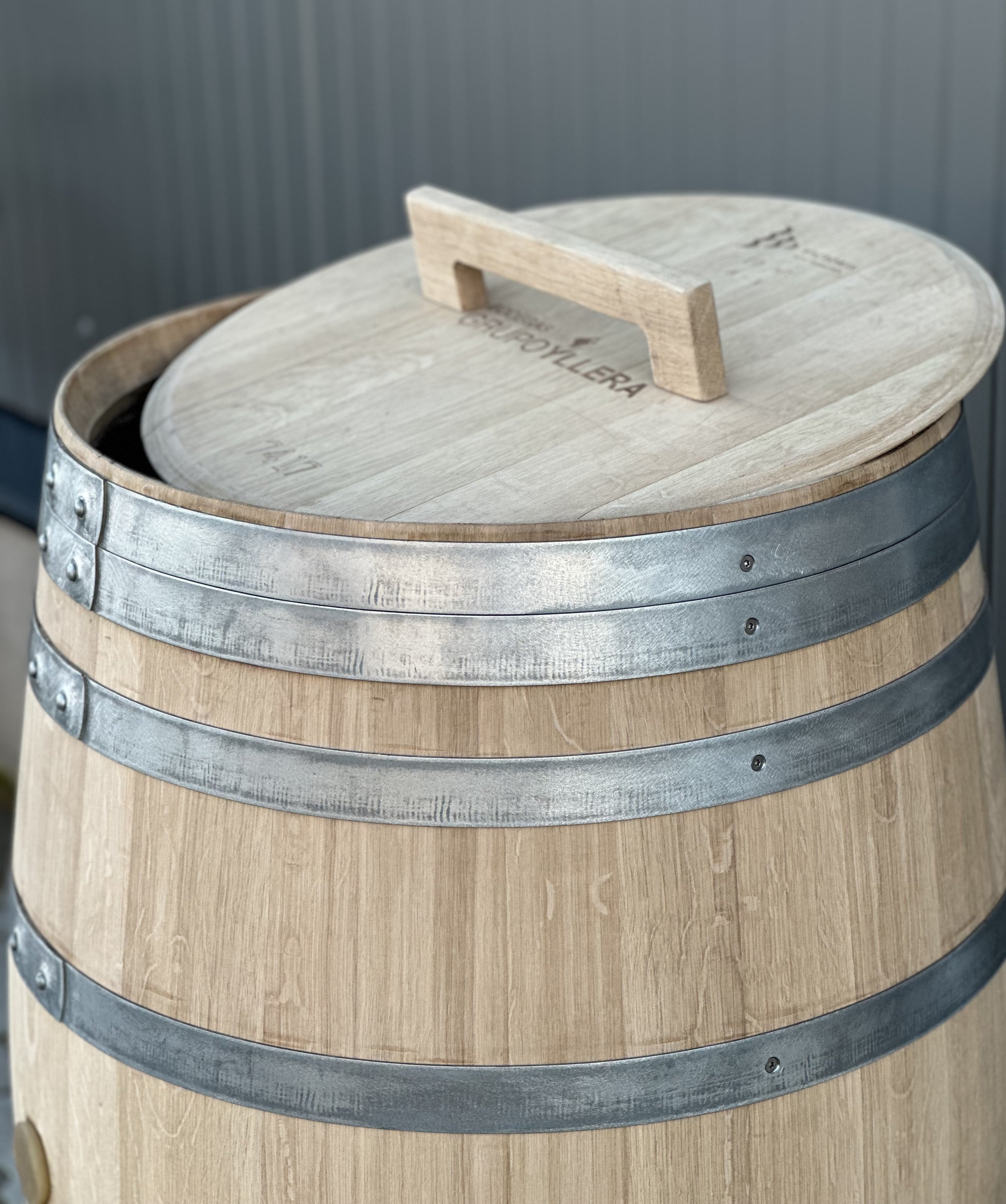 225 Liter Regentonne / Regenfass aus Weinfass