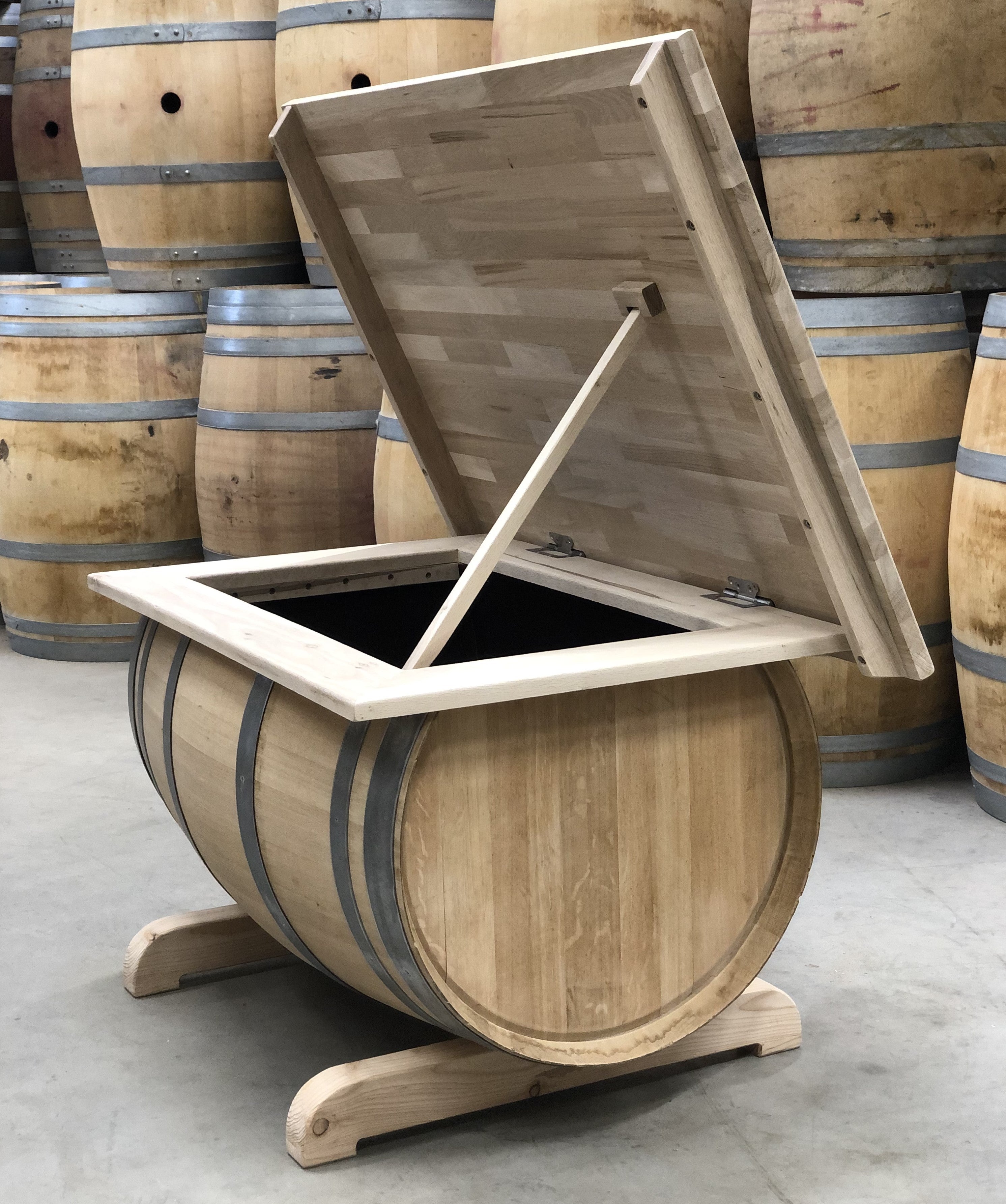 Weinfasstruhe Couchtisch aufklappbar