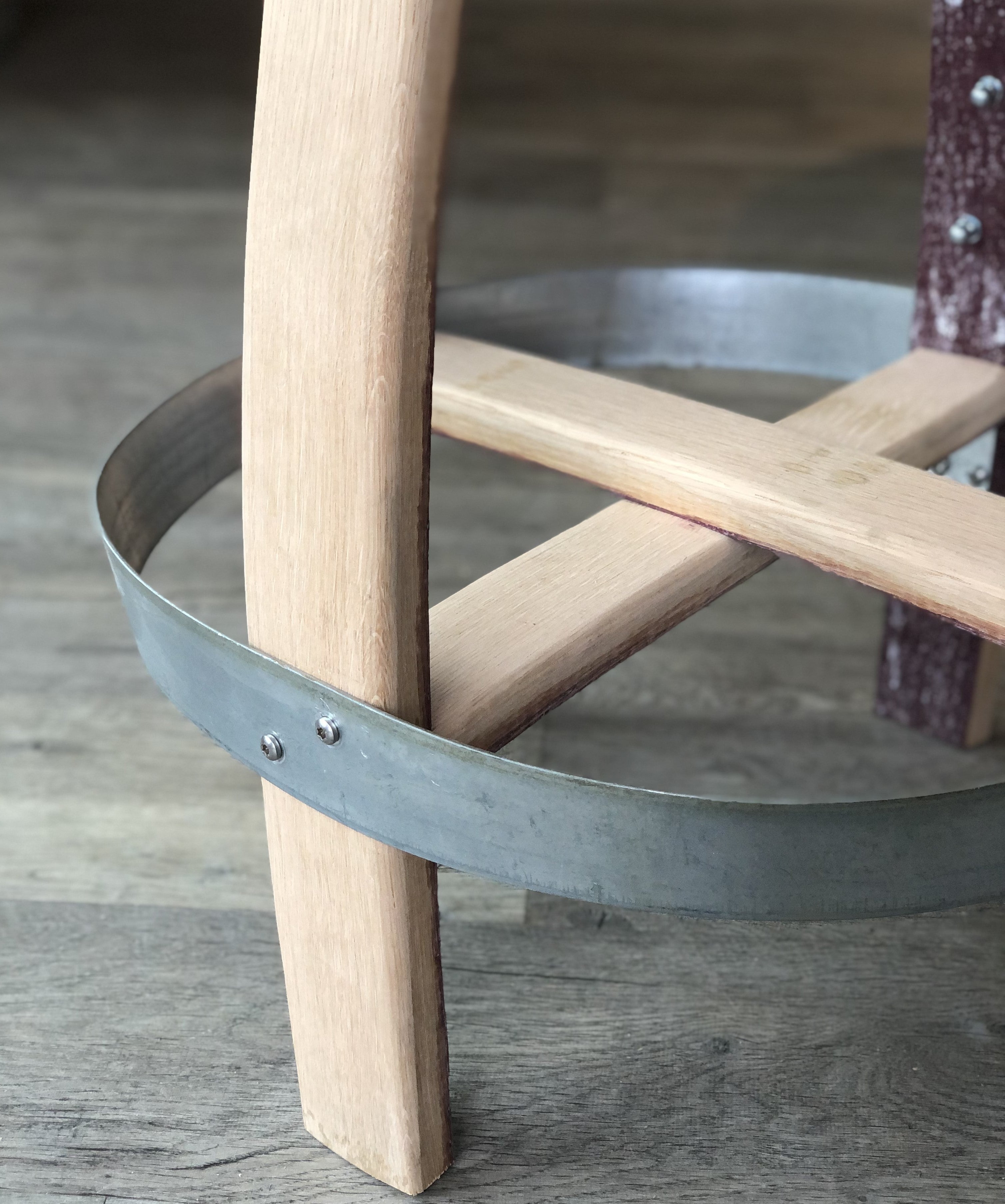 Barhocker aus Weinfassdauben "konvex"