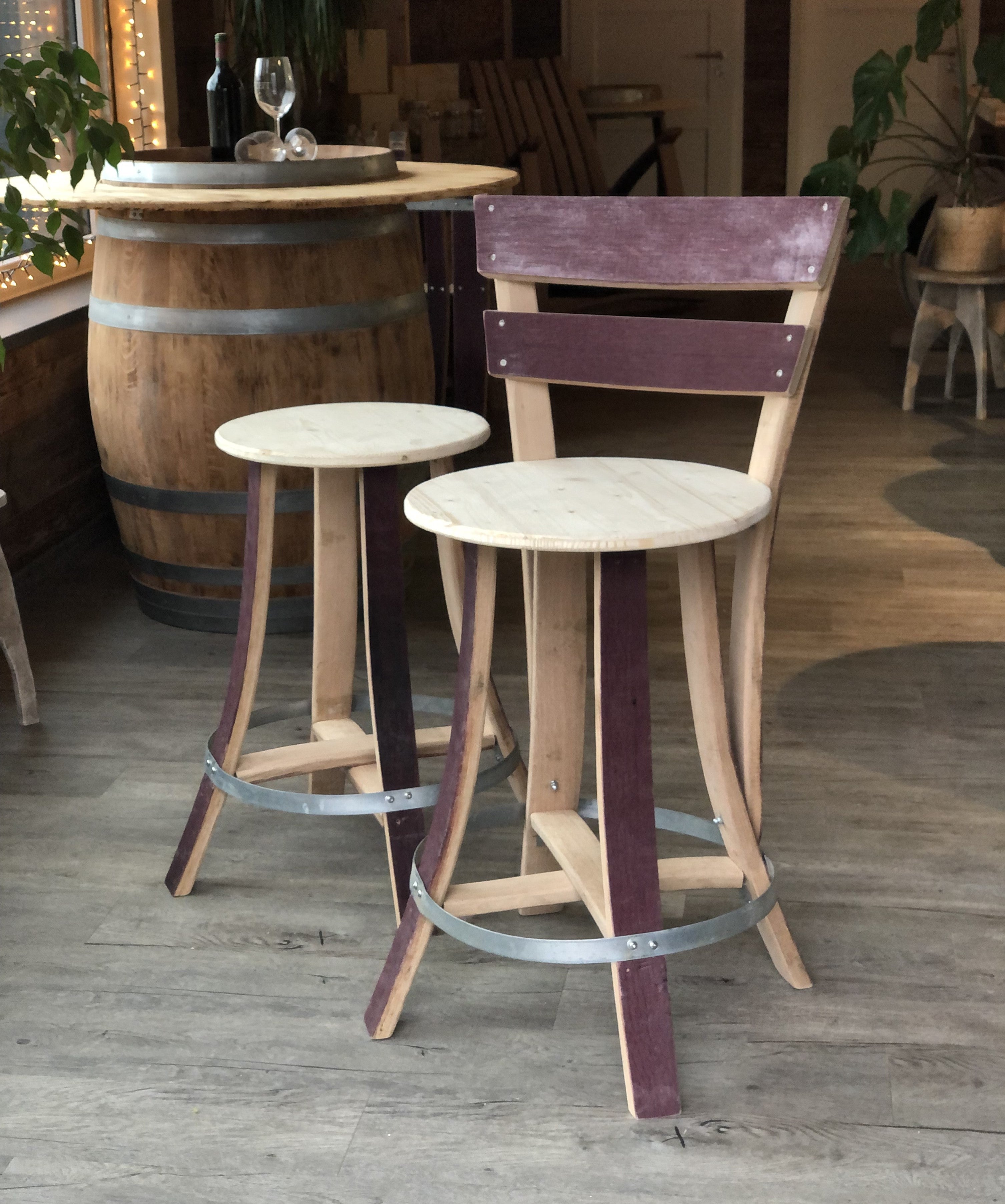 Barhocker aus Weinfassdauben 1.2