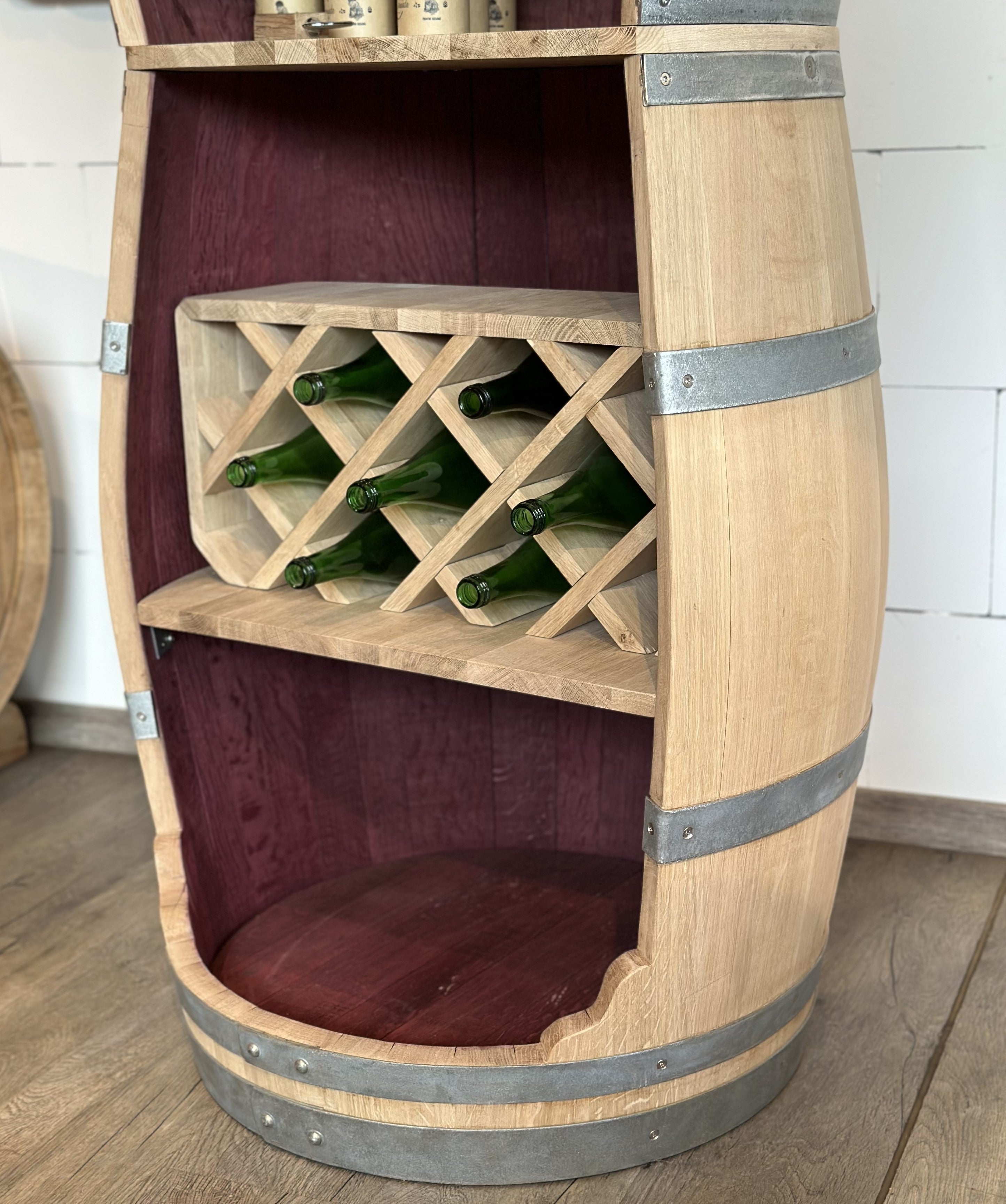 Weinfass Regalschrank mit Glas- und Flaschenhalter