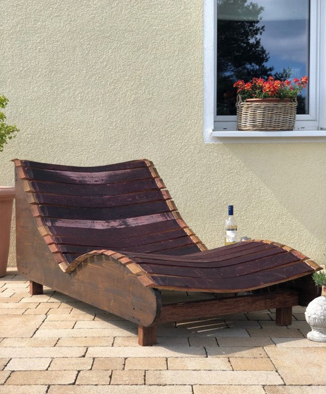 Weinfass Gartenliege aus Fassdauben