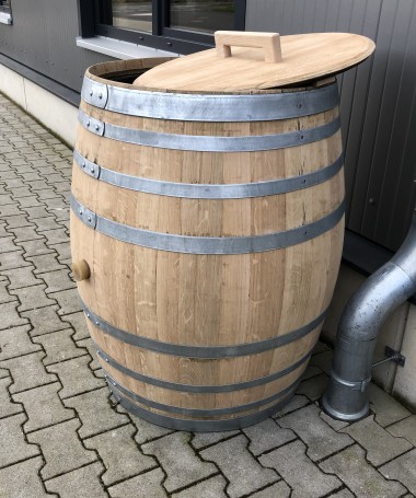 400 Liter Regentonne / Regenfass aus Weinfass