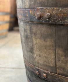 Pflanzkübel aus 1/2 gebrauchtem 190l-Whiskyfass (95l)