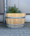 Halbierter Pflanzkübelabschnitt geölt