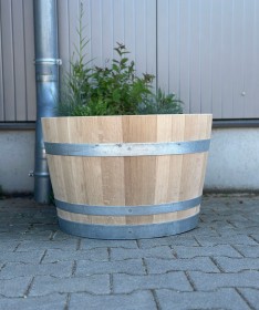 Halbierter Pflanzkübelabschnitt natur