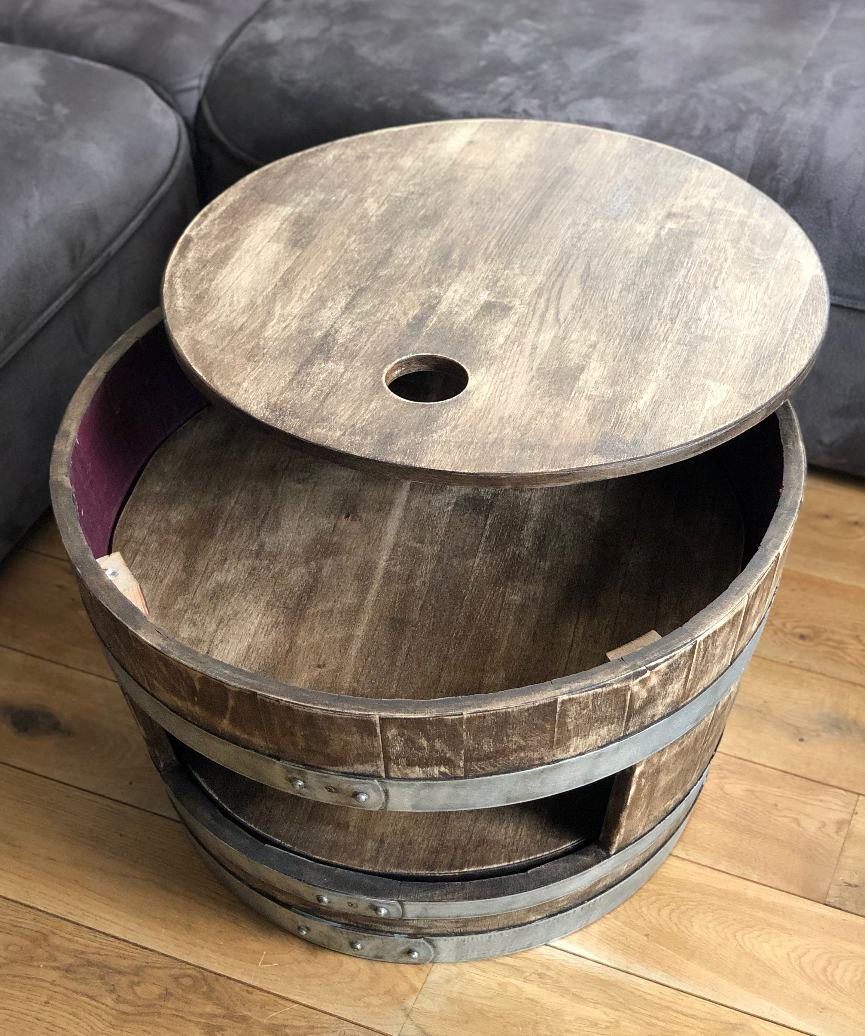 Weinfass Couchtisch mit Holzdeckel und Einlegeboden Whiskyfass-Optik