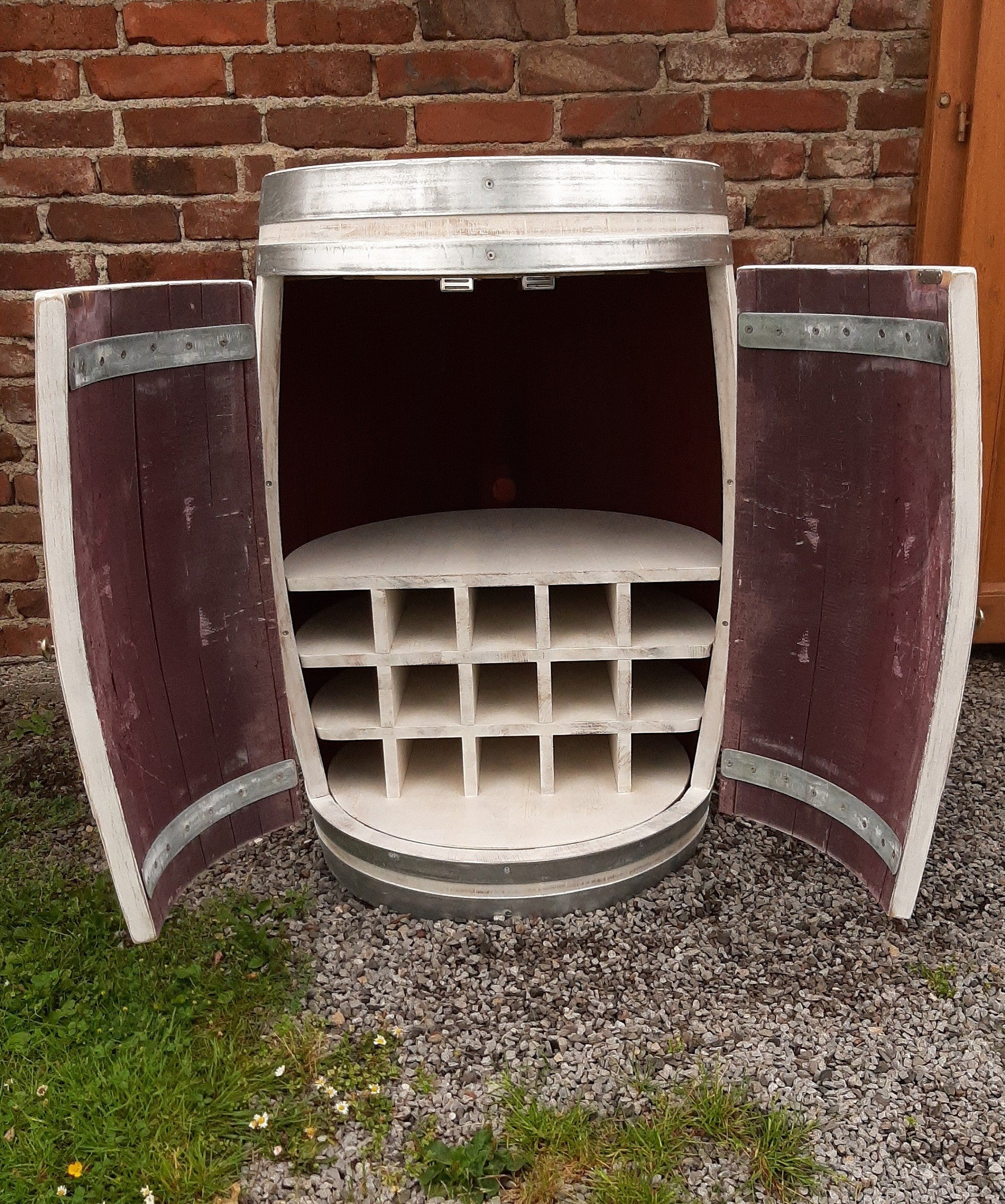 Oberfläche shabby white