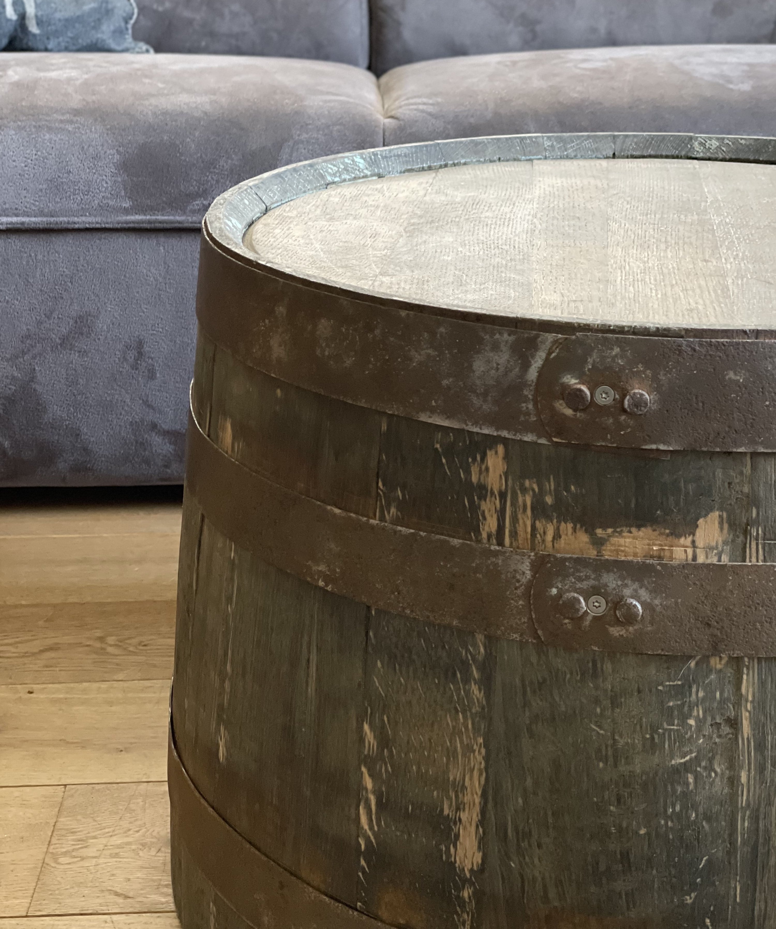 Whiskyfass Couchtisch
