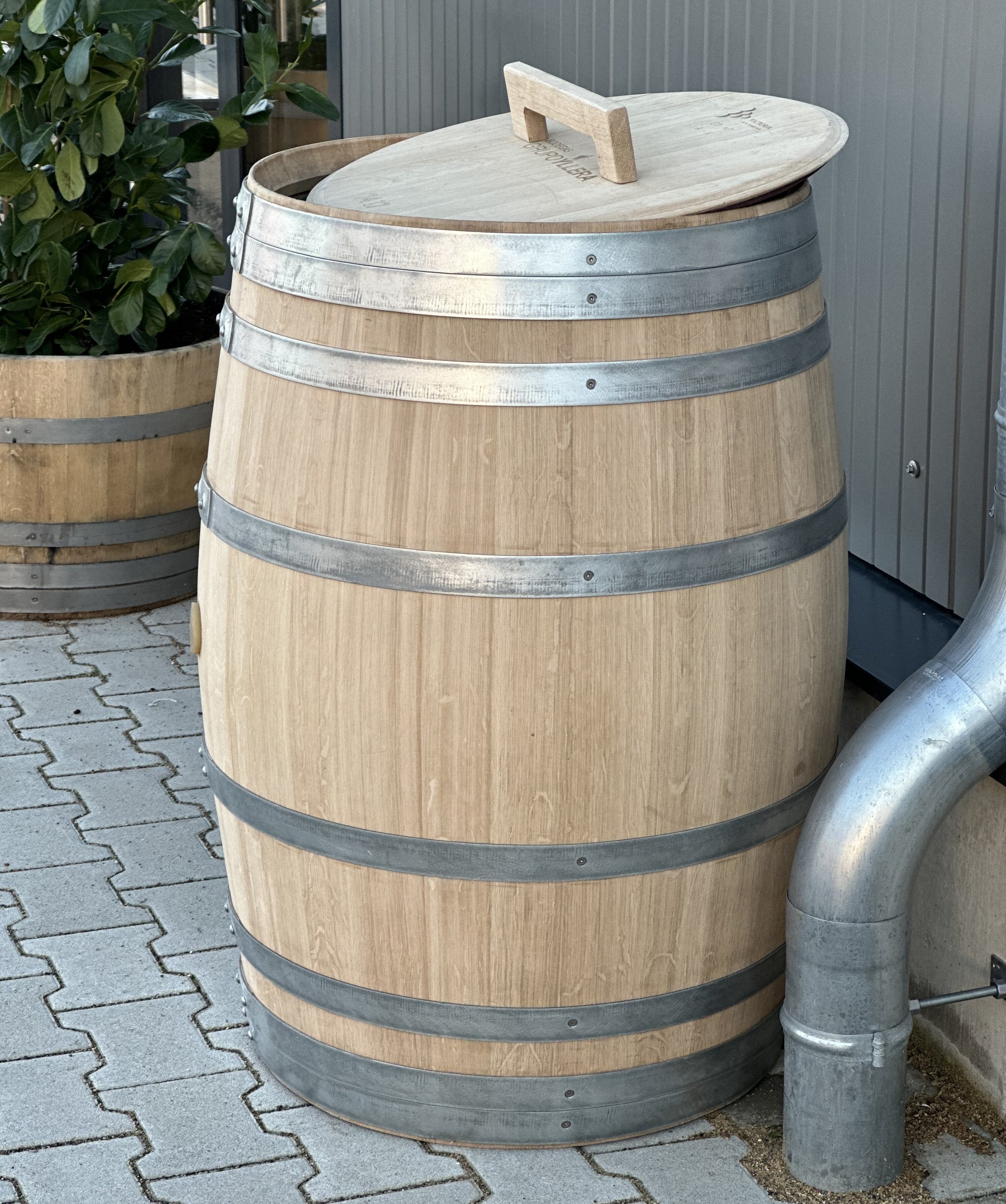 225 Liter Regentonne / Regenfass aus Weinfass