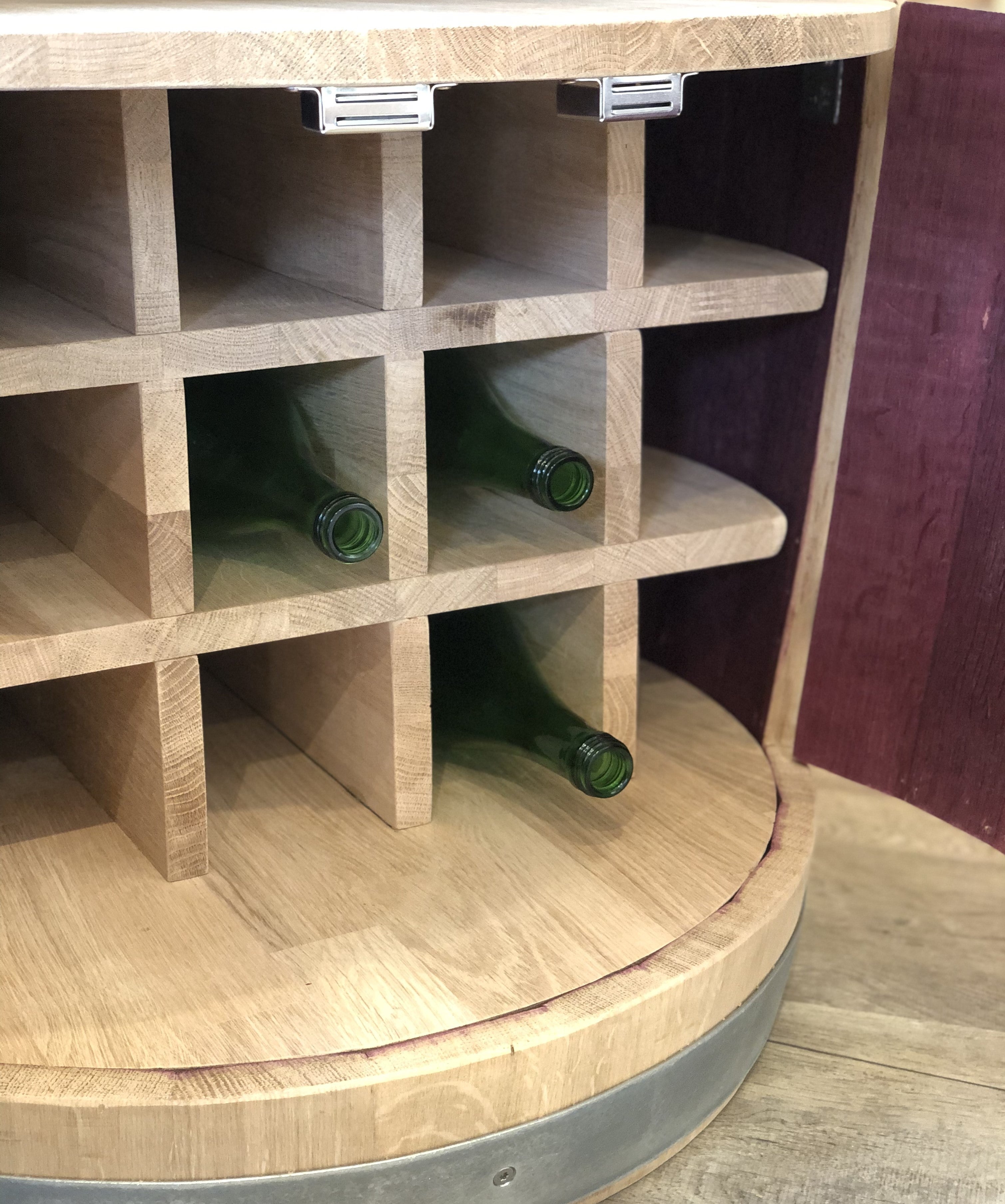 Weinfass Bar mit kleinen Türen, Flaschenhalter und großer Öffnung, 225L Weinfass