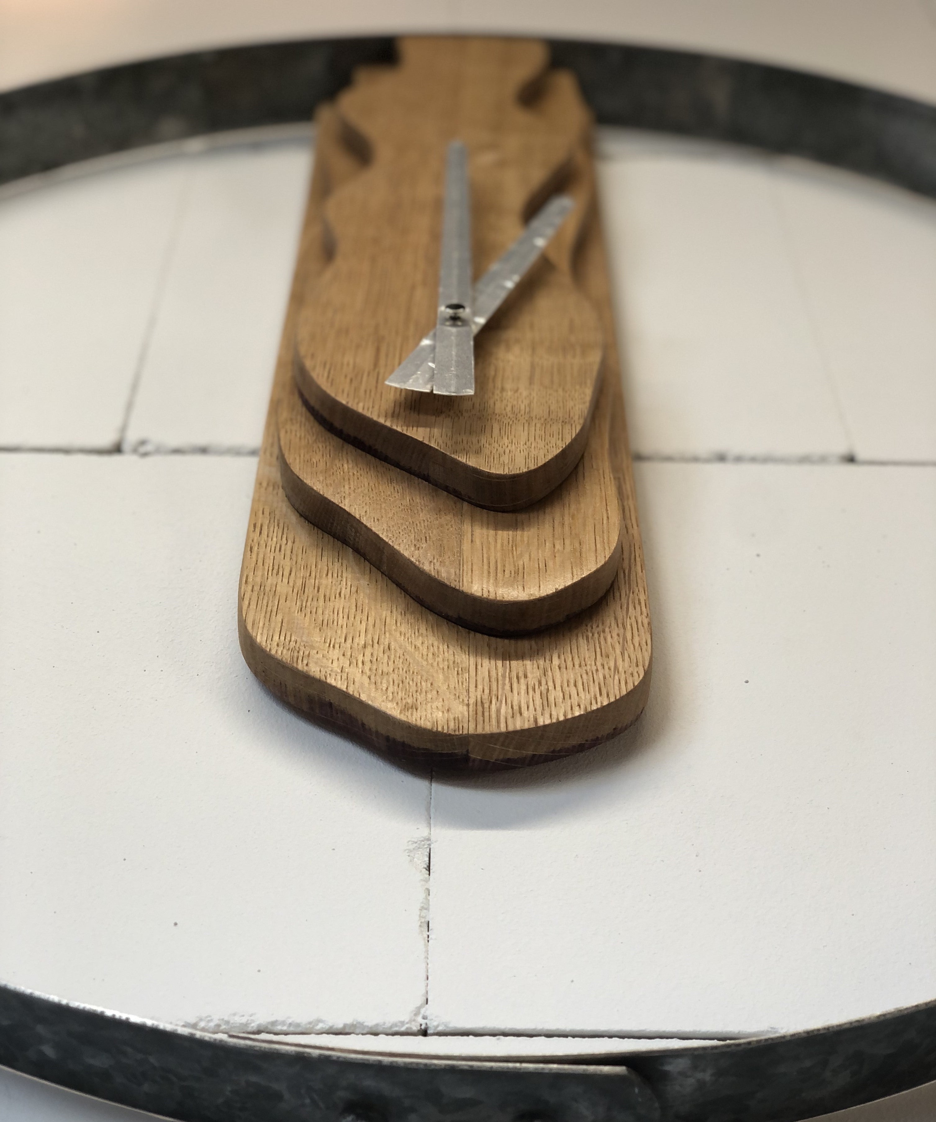 Wanduhr aus Weinfassholz