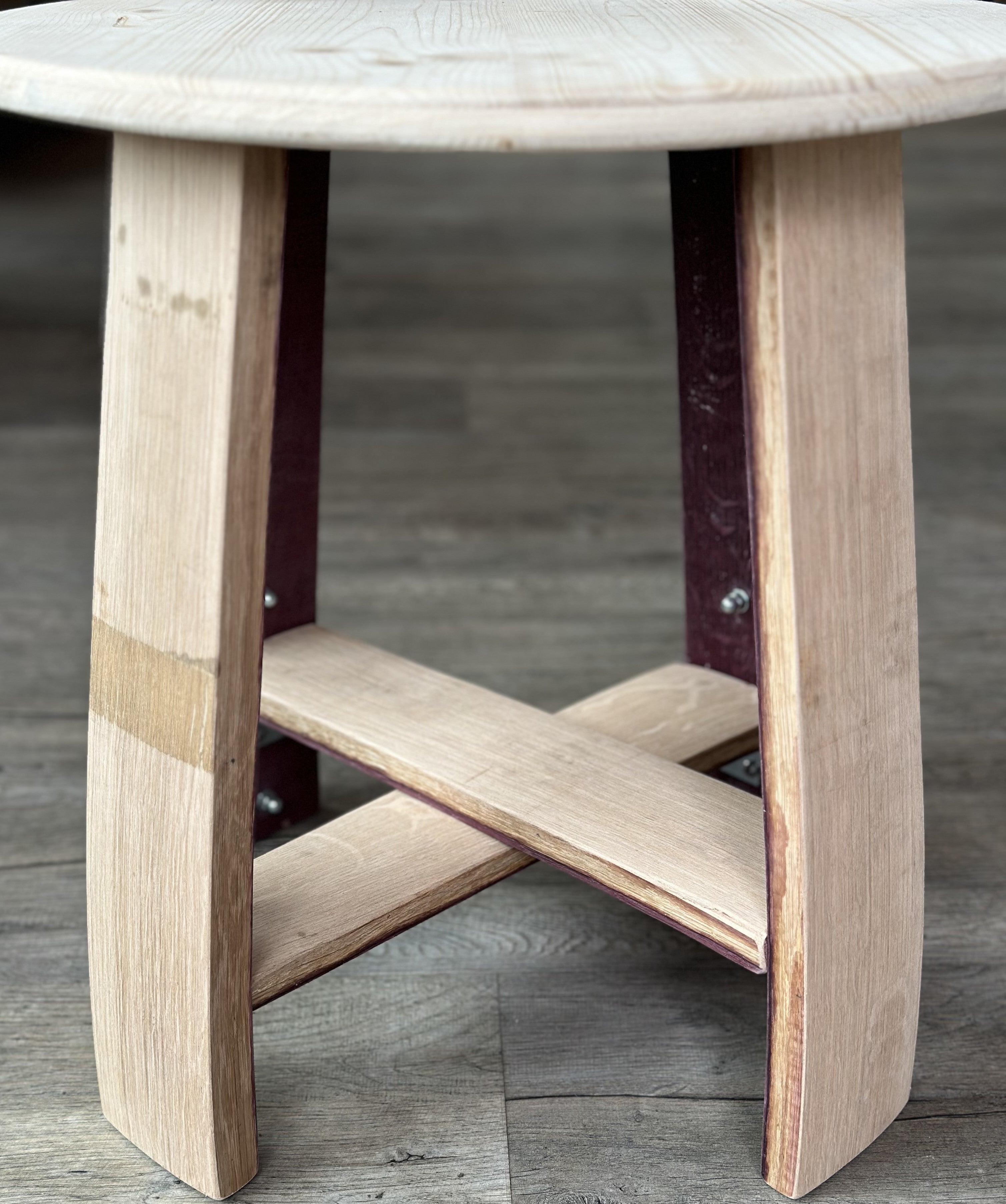 Hocker aus Weinfassdauben