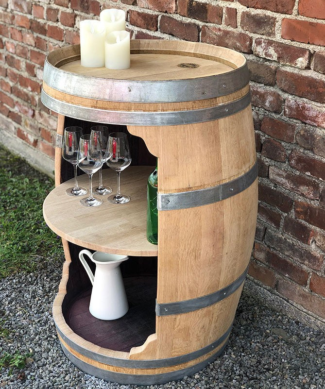 Weinfass Bar, ganzes Fass, große Öffnung