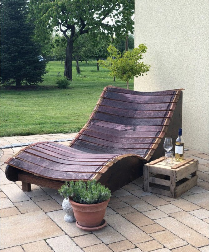 Weinfass Gartenliege aus Fassdauben